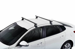 Zdjęcie poglądowe. Bagażnik bazowy CRUZ ST. Mocowania do dachu opracowane są do konkretnego modelu samochodu. 